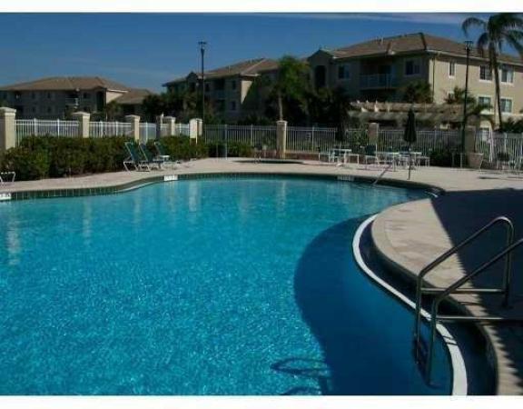 5011 Wiles Rd #208, Coconut Creek, Florida 33073, image 2