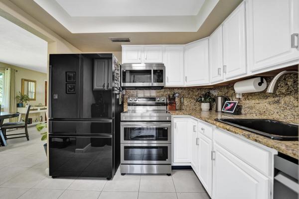 Patterson Park, 5940 NE 2nd Ave, Oakland Park, Florida 33334, image 2
