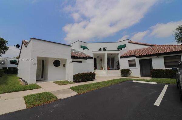 Deer Pointe, 223 NW 36th Ave, Deerfield Beach, Florida 33442, image 1
