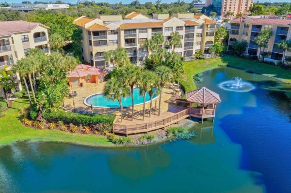 Uno Lago, 700 Uno Lago Dr #403, Juno Beach, Florida 33408, image 1