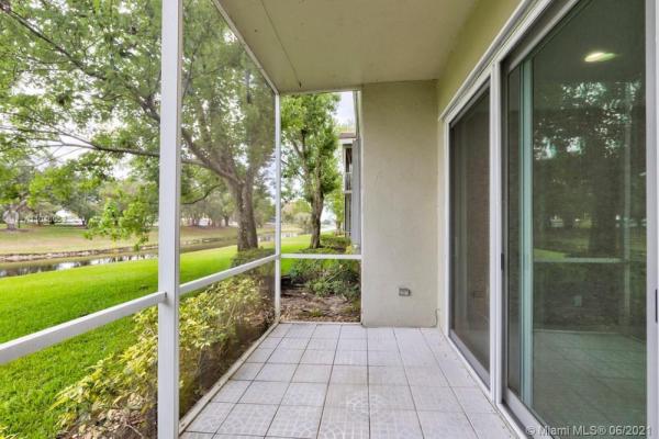 Steeplechase At Eagle Trace, 12375 NW 10th Dr #B-1, Coral Springs, Florida 33071, image 2