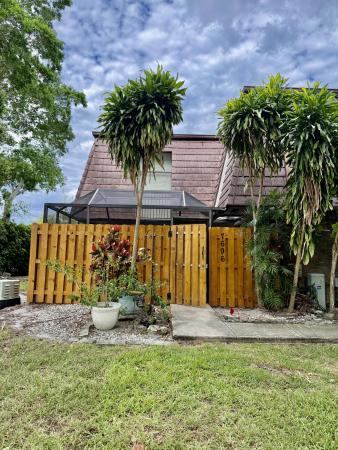Courtyards, 7696 Courtyard Run W, Boca Raton, Florida 33433, image 1