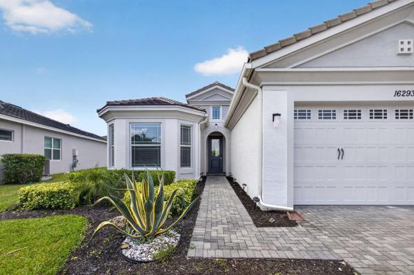 16293 Melogold Dr, Westlake, Florida 33470, image 3