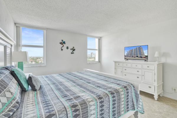 The Carlyle, 2881 NE 33rd Ct #10B, Fort Lauderdale, Florida 33306, image 2