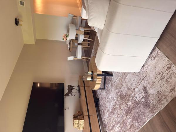 Arissa Place, 2060 Greenview Shores Blvd #323, Wellington, Florida 33414, image 3