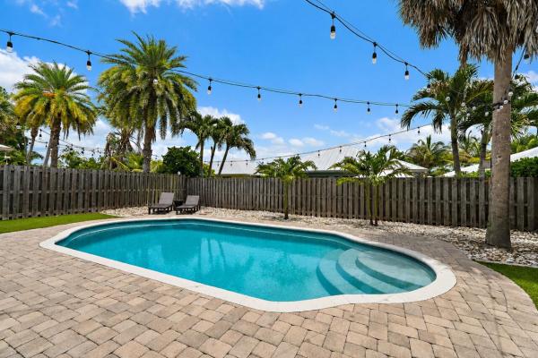 Cinquez Park, 17620 Cinquez Park Rd W, Jupiter, Florida 33458, image 3