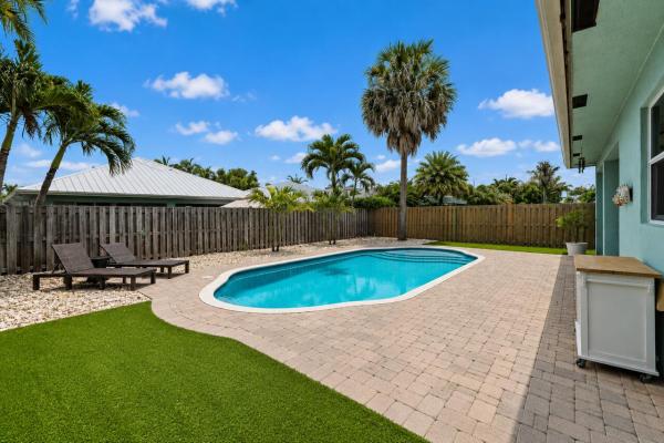 Cinquez Park, 17620 Cinquez Park Rd W, Jupiter, Florida 33458, image 1