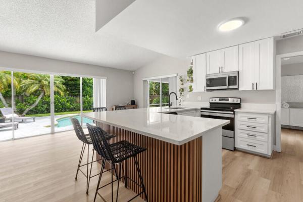 South Shore Of Wellington, 1739 Brae Burn Pl, Wellington, Florida 33414, image 2