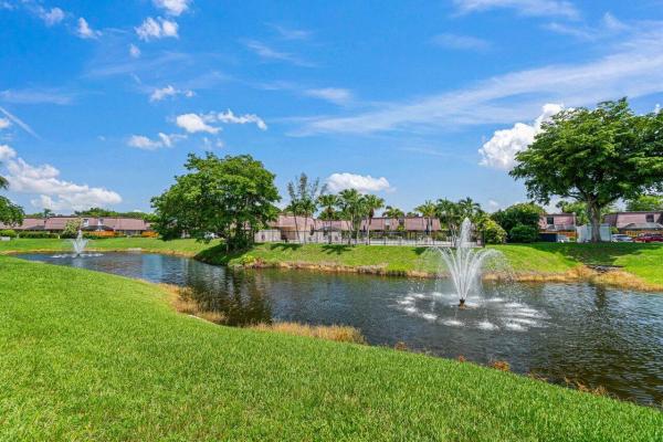 Courtyards, 7633 Courtyard Run W, Boca Raton, Florida 33433, image 1