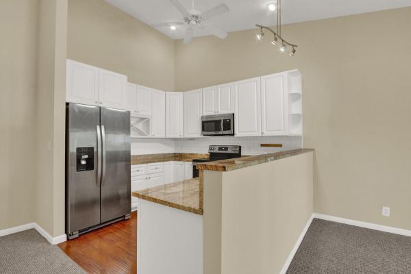 6563 Chasewood Dr #F, Jupiter, Florida 33458, image 2
