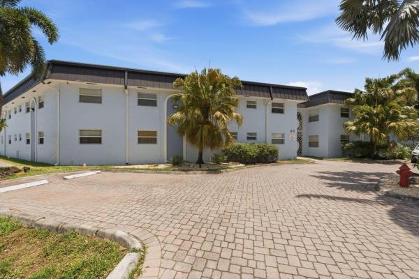 Wisteria Court, 1470 N Dixie Hwy #43, Fort Lauderdale, Florida 33304, image 2