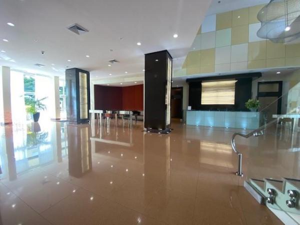 Venture At Aventura West, 2775 NE 187th St #523, Aventura, Florida 33180, image 2