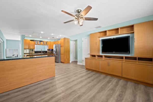 Plantation Park Lakesites, 6131 SW 8th St, Plantation, Florida 33317, image 2