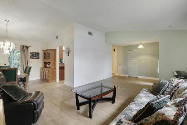 Waverly Hundred, 15821 Sedgewyck Cir N, Davie, Florida 33331, image 2