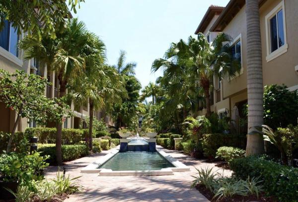 Waterside Village, 3042 Waterside Cir, Boynton Beach, Florida 33435, image 1