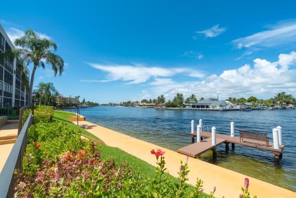 Torremar, 985 SE 19th Ave #303, Deerfield Beach, Florida 33441, image 2