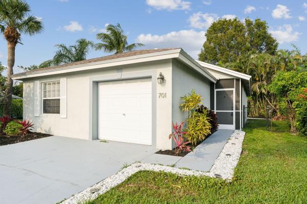 Crystal Key At Woolbright Place, 701 Key West St, Boynton Beach, Florida 33426, image 1