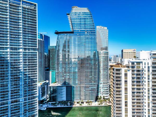 Met 1, 300 S Biscayne Blvd #T-1508, Miami, Florida 33131, image 3