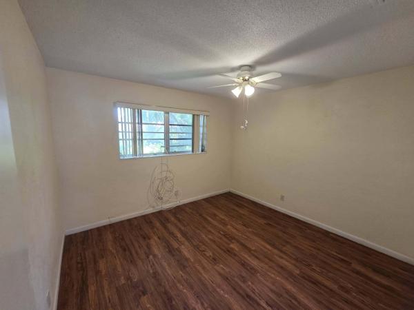 205 SE 7th St #1-2, Dania Beach, Florida 33004, image 3