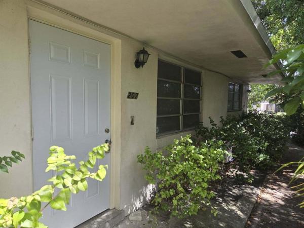 205 SE 7th St #1-2, Dania Beach, Florida 33004, image 1