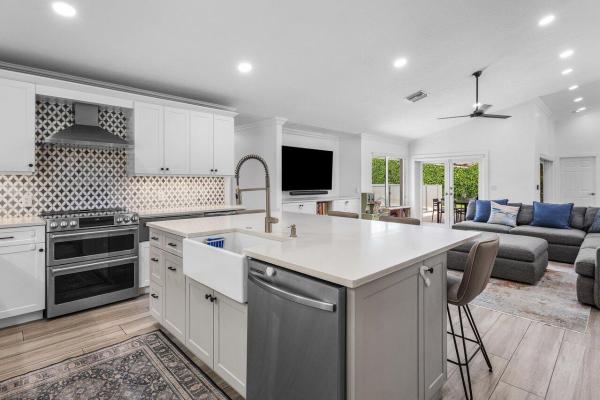 990 NW 8th St, Boca Raton, Florida 33486, image 1