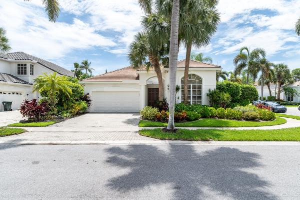 Stratford Green At Woodfield Country Club, 3323 NW 53rd Cir, Boca Raton, Florida 33496, image 2