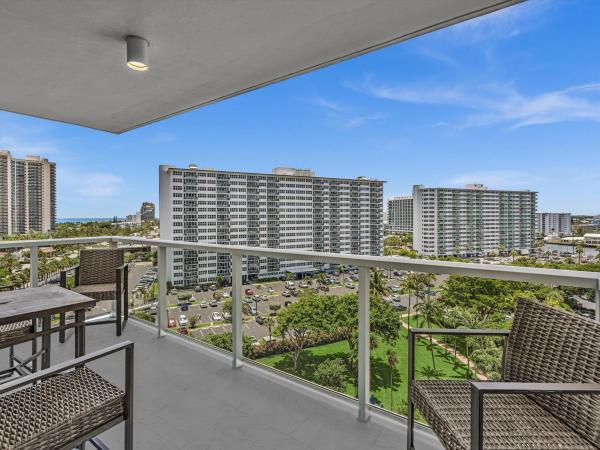 Coral Ridge Towers East, 3300 NE 36th St #1016, Fort Lauderdale, Florida 33308, image 2
