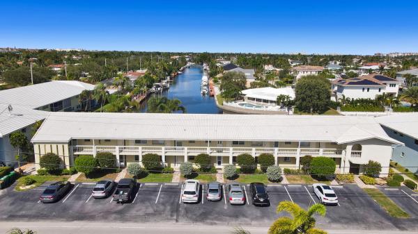 Hampton House West, 2311 NE 36th St #2F, Lighthouse Point, Florida 33064, image 1