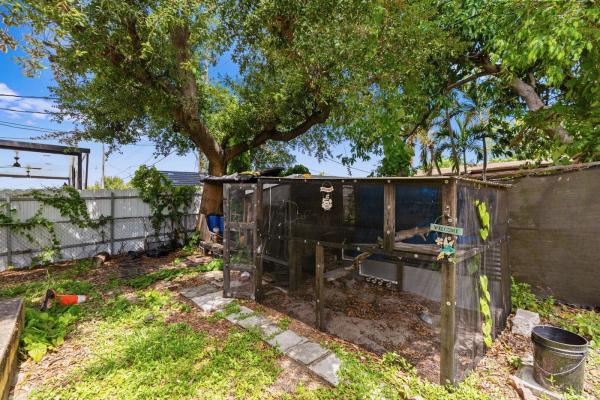 3031 NW 69th Ter, Unincorporated Dade County, Florida 33147, image 3