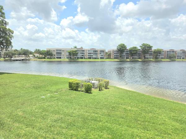 Southampton, 7751 Southampton Ter #201, Tamarac, Florida 33321, image 3