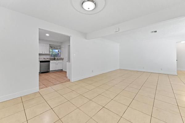 Oriole Margate, 6575 NW 3rd St, Margate, Florida 33063, image 3