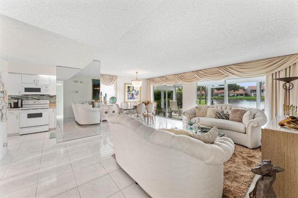 14388 Emerald Lake Dr #2, Delray Beach, Florida 33446, image 2