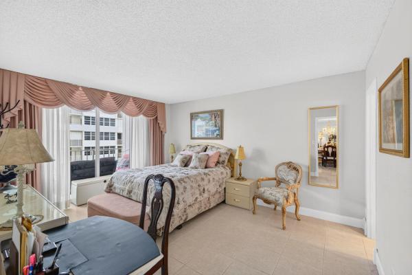 East Point Towers, 1160 N Federal Hwy #1017, Fort Lauderdale, Florida 33304, image 1