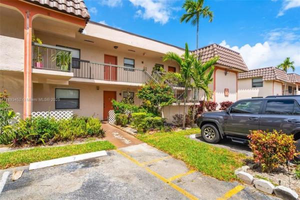 870 NE 207th Ter #204-9, Unincorporated Dade County, Florida 33179, image 2
