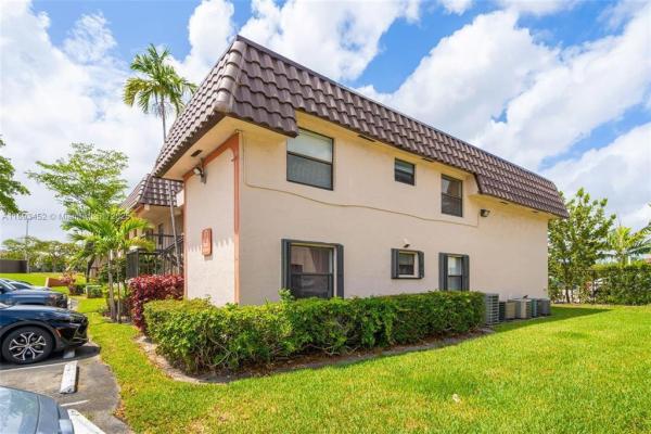 870 NE 207th Ter #204-9, Unincorporated Dade County, Florida 33179, image 1