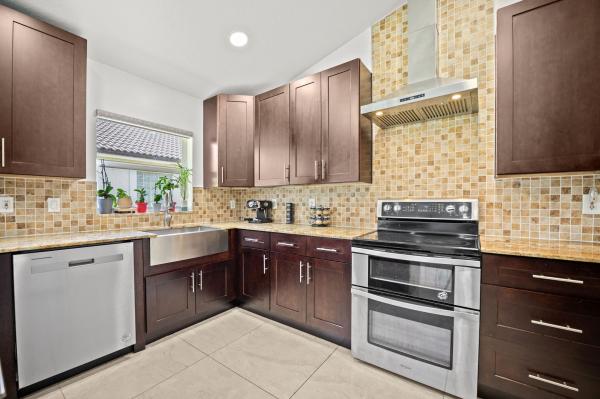 The Estates At Oak Hamlet, 1842 Oak Berry Cir, Wellington, Florida 33414, image 2