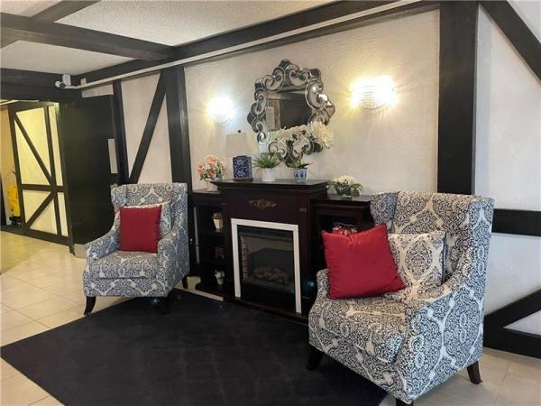 International Village At Inverrary, 3690 Inverrary Dr #2Z, Lauderhill, Florida 33319, image 1