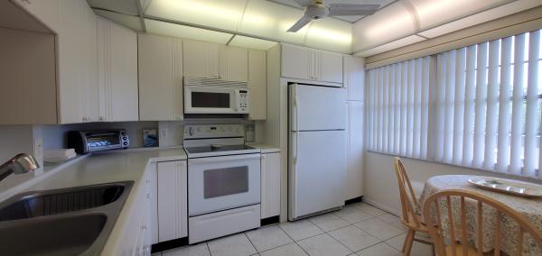 Victoria Village, 2901 Victoria Cir #F2, Coconut Creek, Florida 33066, image 2