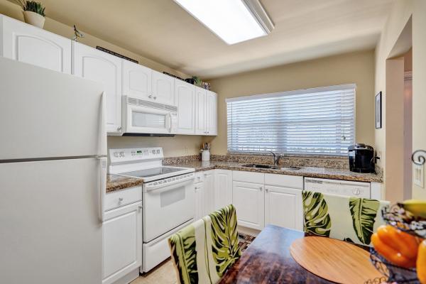Seagate Of Gulfstream, 2000 S Federal Hwy #307, Boynton Beach, Florida 33435, image 2