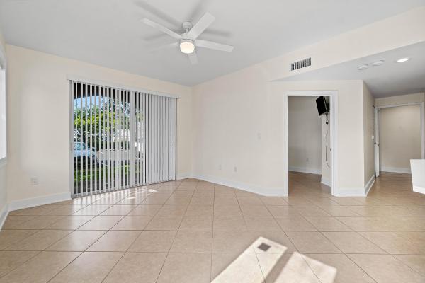Hypoluxo's Mariner's Cay, 1000 Scotia Dr #102, Hypoluxo, Florida 33462, image 2