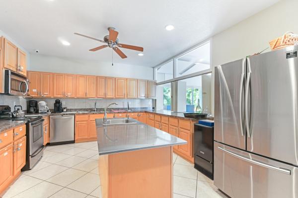 Snug Harbor Gardens, 650 Snug Harbor Dr #G401, Boynton Beach, Florida 33435, image 2