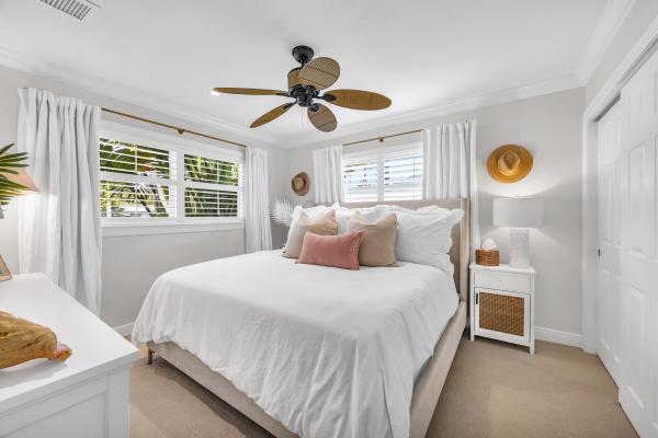Jupiter In The Pines, 366 Elm Ave, Tequesta, Florida 33469, image 3