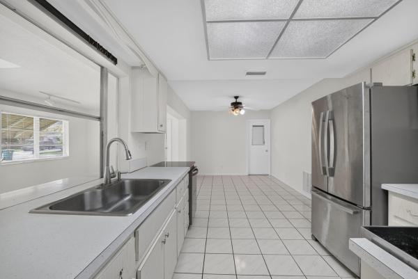 Mainlands Of Tamarac Lakes, 6015 NW 67th Ave, Tamarac, Florida 33321, image 2
