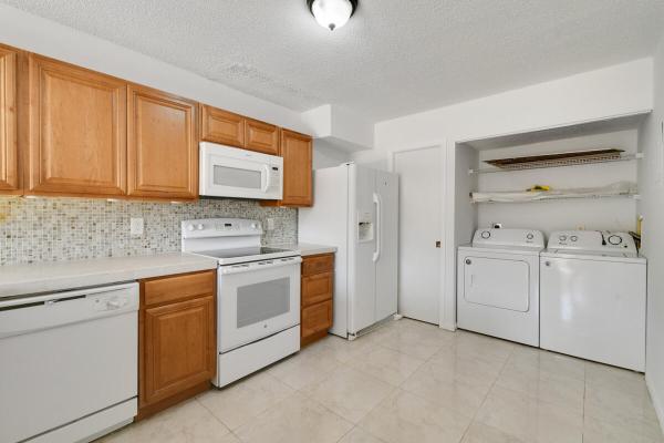 Maplecrest, 324 Maplecrest Cir, Jupiter, Florida 33458, image 2
