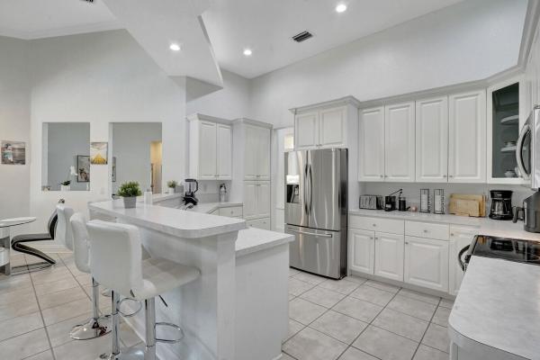 Sugar Pond Manor, 13709 Columbine Ave, Wellington, Florida 33414, image 3
