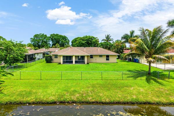 The Willows, 126 Sandpiper Ave, Royal Palm Beach, Florida 33411, image 2