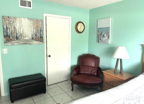 Pine Ridge South 1, 101 Lake Pine Cir #B-2, Greenacres, Florida 33463, image 2