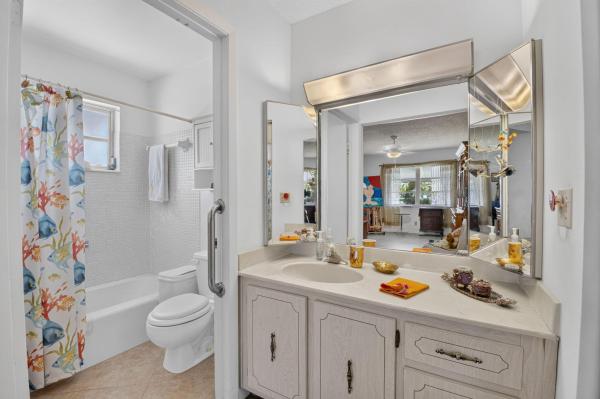 High Point Of Delray 5, 1180 S Drive Cir #A, Delray Beach, Florida 33445, image 2