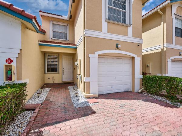 Pelican Pointe, 4750 NW 117th Ave, Coral Springs, Florida 33076, image 1