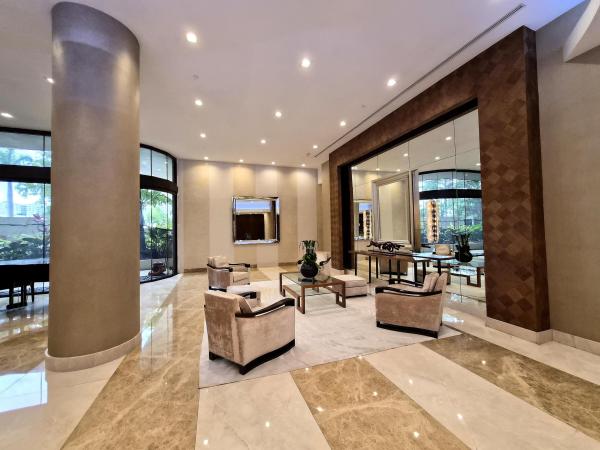 19667 Turnberry Way #4J, Aventura, Florida 33180, image 2